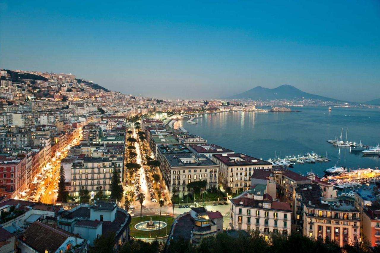 Napoli Central Station Studio Bagian luar foto